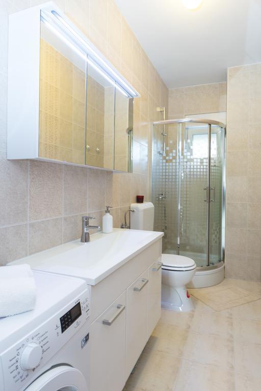 Apartment Perunika Zadar Buitenkant foto
