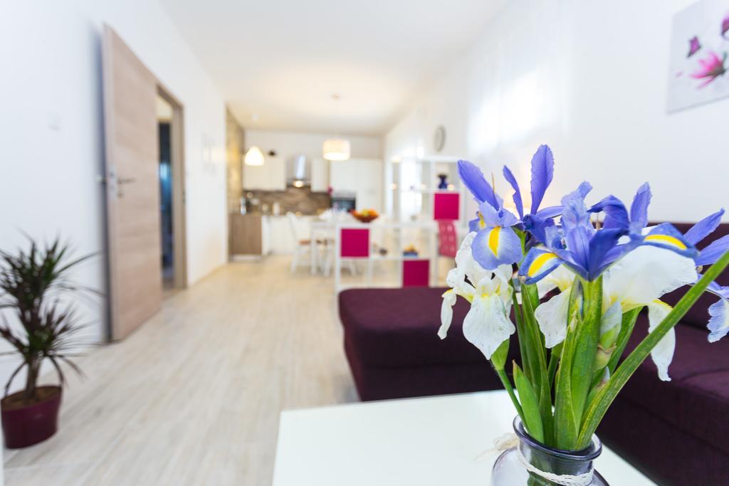Apartment Perunika Zadar Buitenkant foto